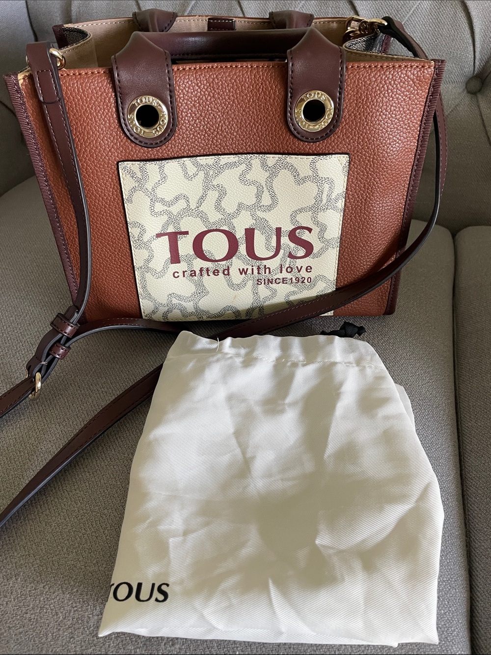 TOUS Brown and Cream Logo Leather Tote Bag - Picture 11 of 11